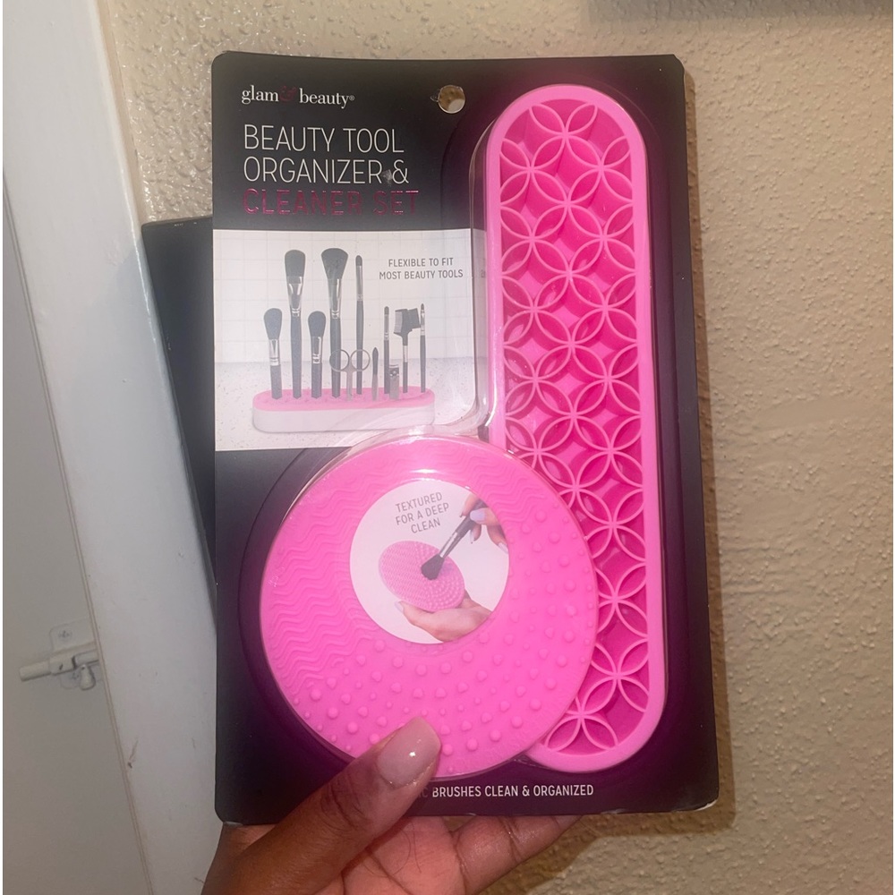 Bundle makeup brush cleaner and stirs ge and nails kit